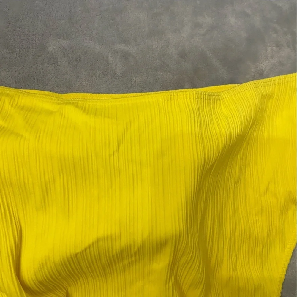 New! Frankie’s bikinis plisse cheeky bottoms Pina colada yellow 10750